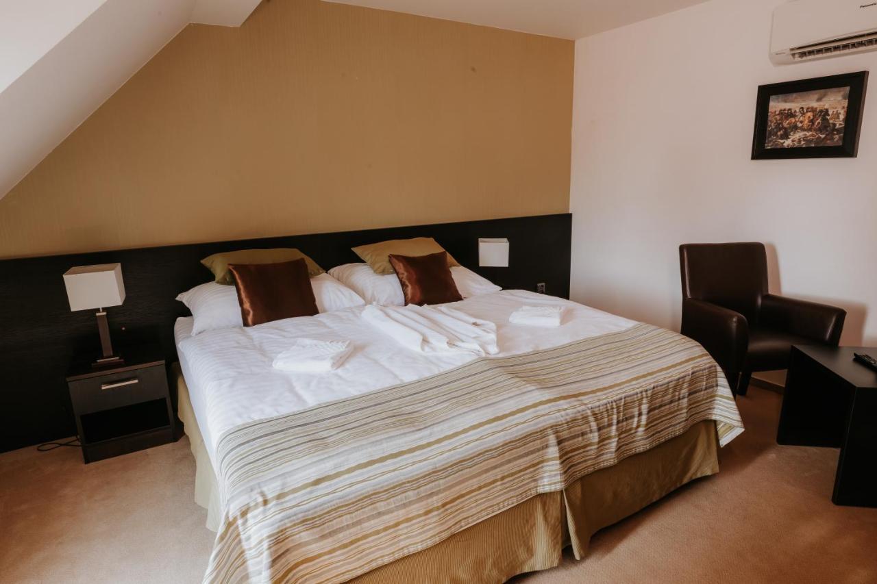 Hotel Bonaparte Košice Eksteriør bilde