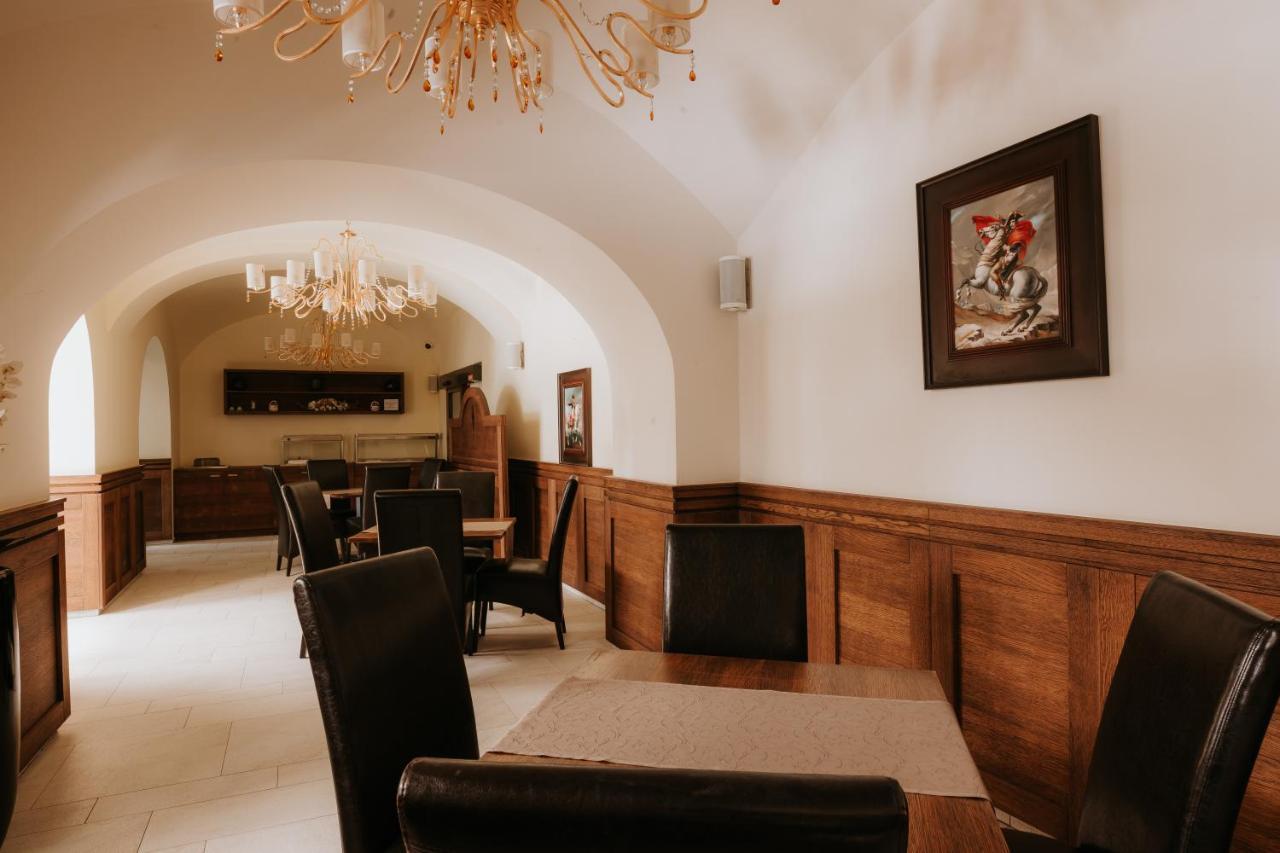 Hotel Bonaparte Košice Eksteriør bilde